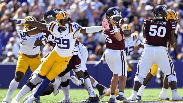 It was a breakout game for LSU DE Jordan Ross after Princewill Umanmielen was sidelined early in the game. (Photo: USA TODAY Network via Reuters Connect)